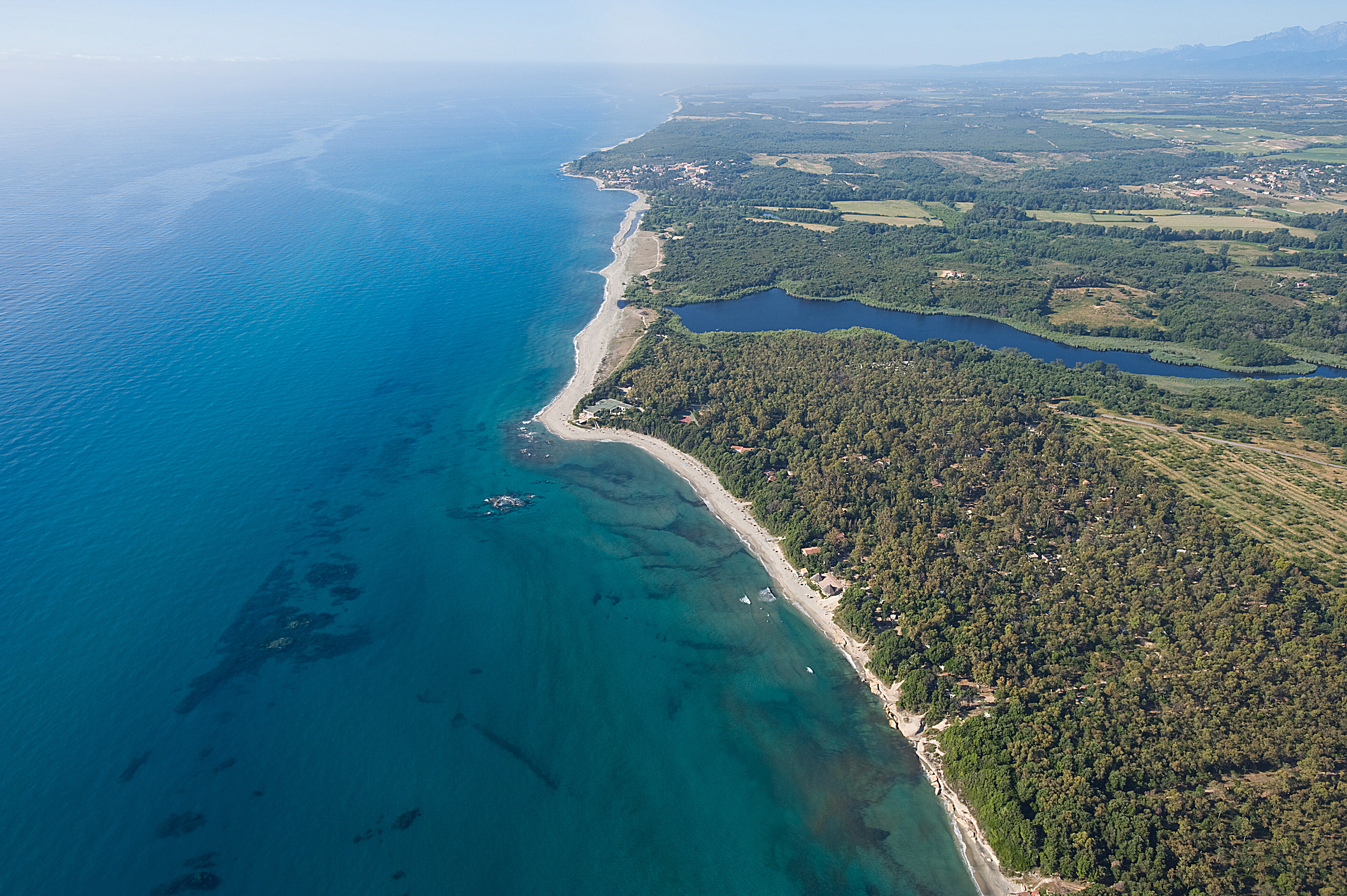 https://www.naturisme.com/Refonte-2018/assets/pic/galerie/plages/Originales/